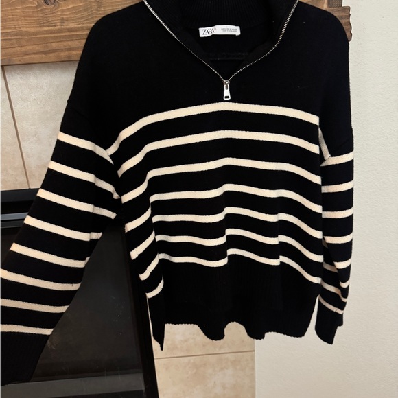 Zara Black and White Striped Quarterzip - Picture 2 of 2